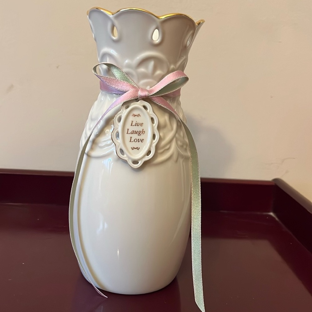 Lenox Love Notes Loved Bud Vase with Charm. New with tags